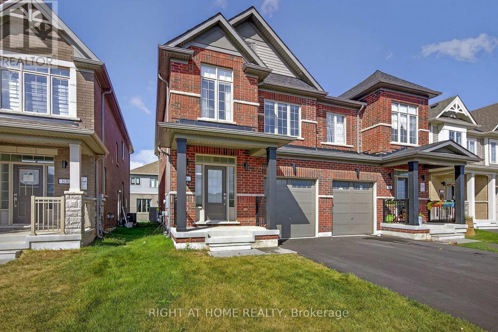 86 W Oak Trl, Barrie, ON L9J 0K8