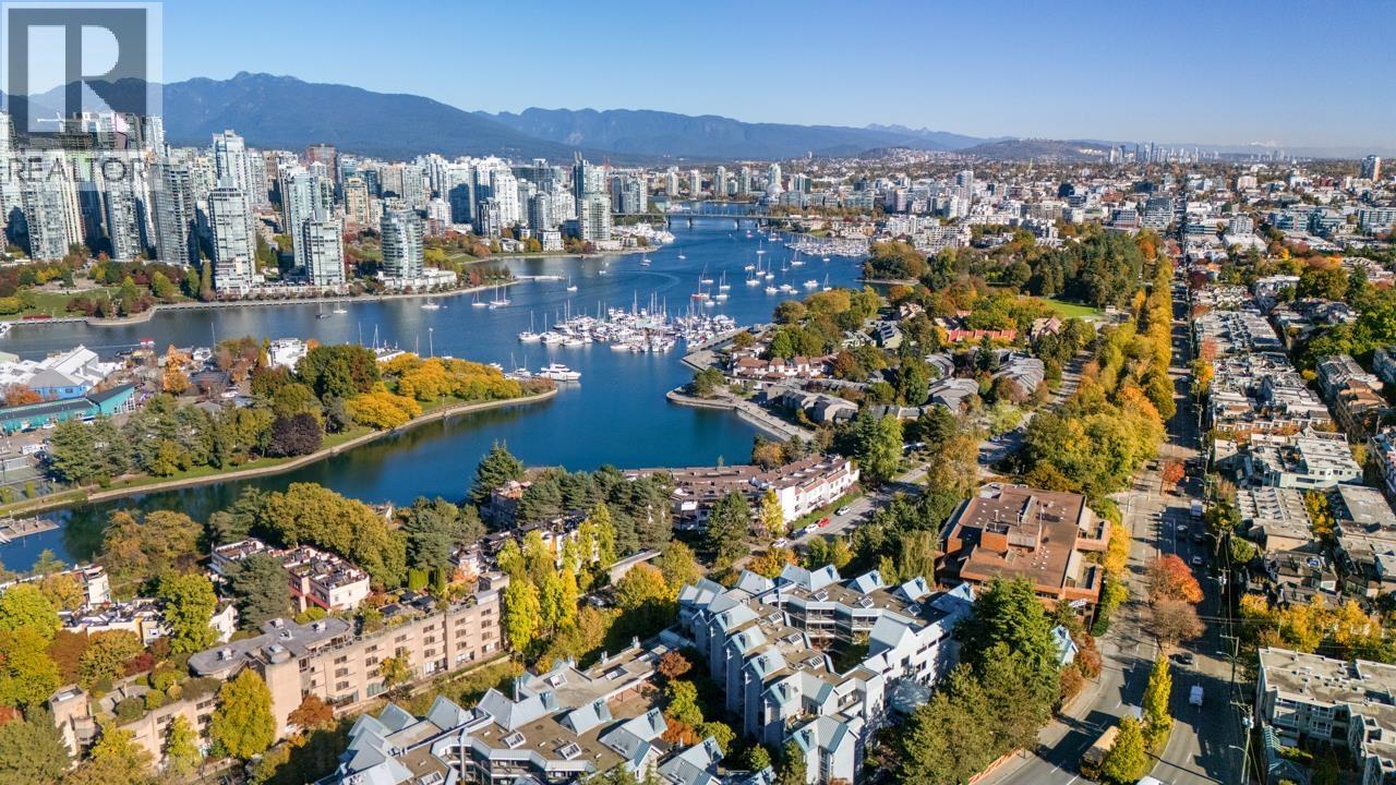1345 W 4th Avenue Unit 405, Vancouver, BC V6H 3Y8