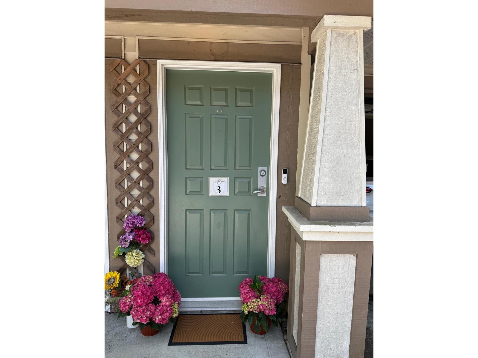 2678 King George Boulevard Unit 3, Surrey, BC V4P 1H6