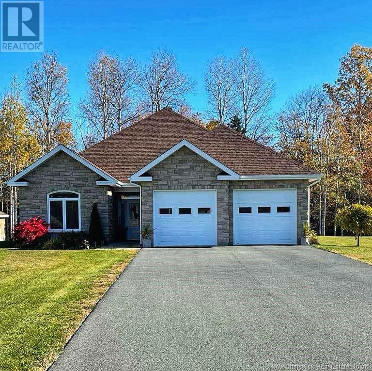 1518 Chemin Ste Louise, Beresford, NB E8K 2Y6
