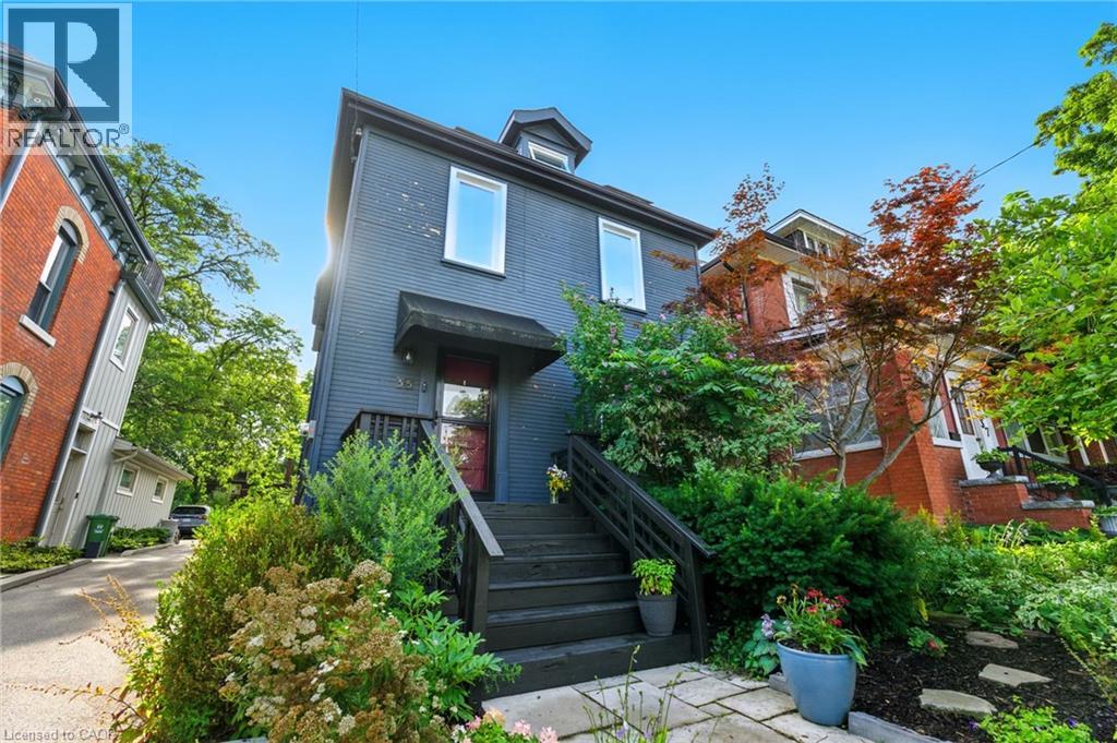 35 Mountain Ave, Hamilton, ON L8P 4E8