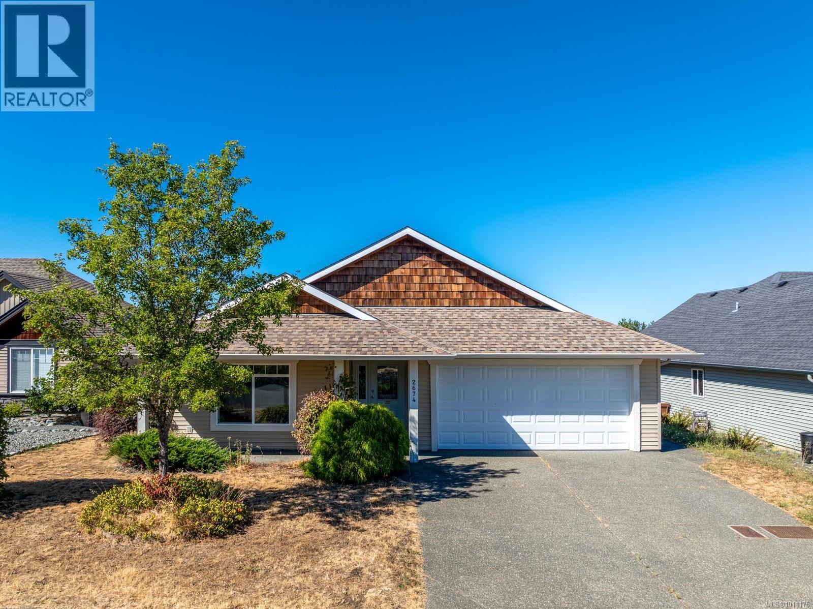 2674 Rydal Ave, Cumberland, BC V0R 1S0