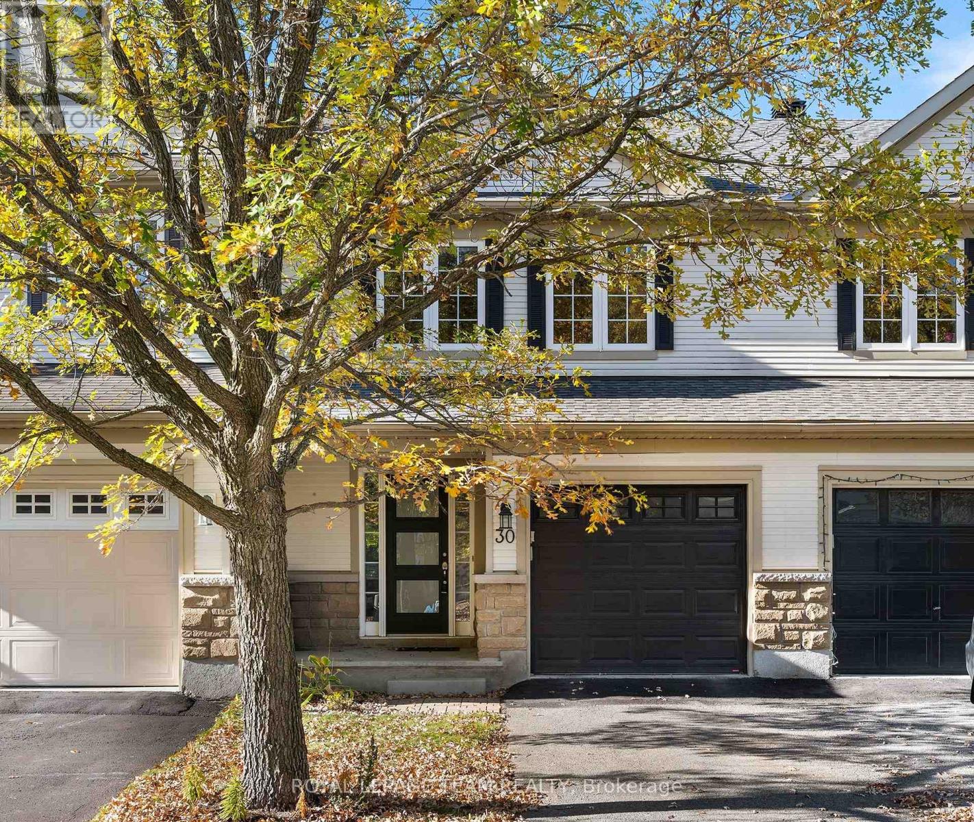 30 Goldthorpe Private, Ottawa, ON K2J 5L7