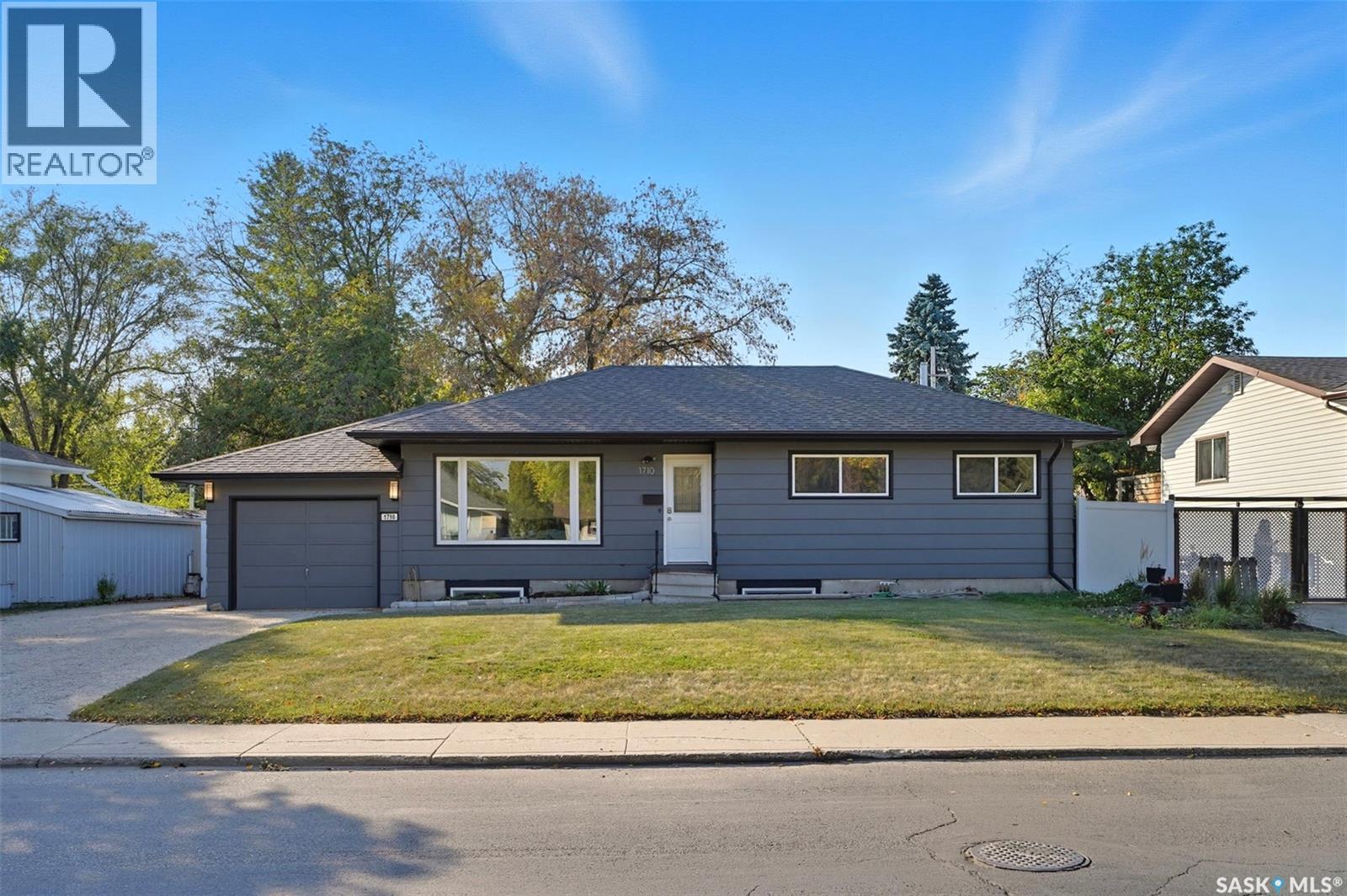1710 Preston Ave S, Saskatoon, SK S7H 2V8