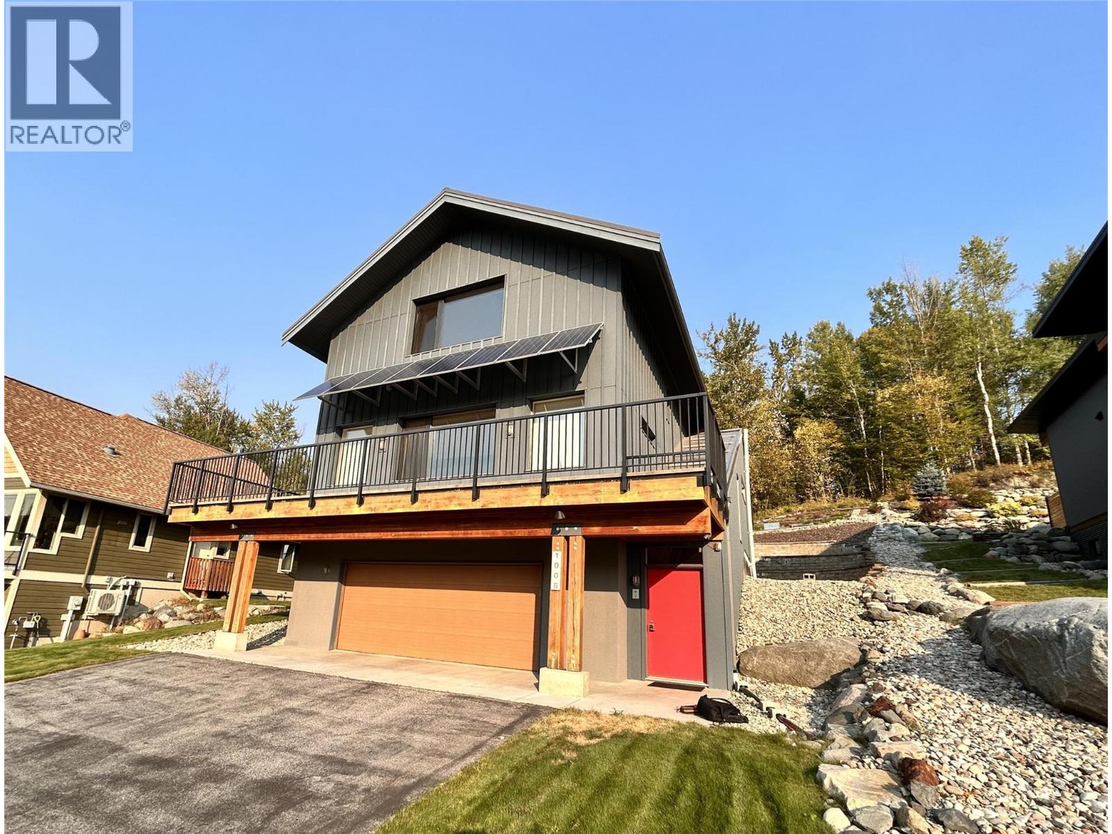 1006 Silvertip Rd, Rossland, BC V0G 1Y0