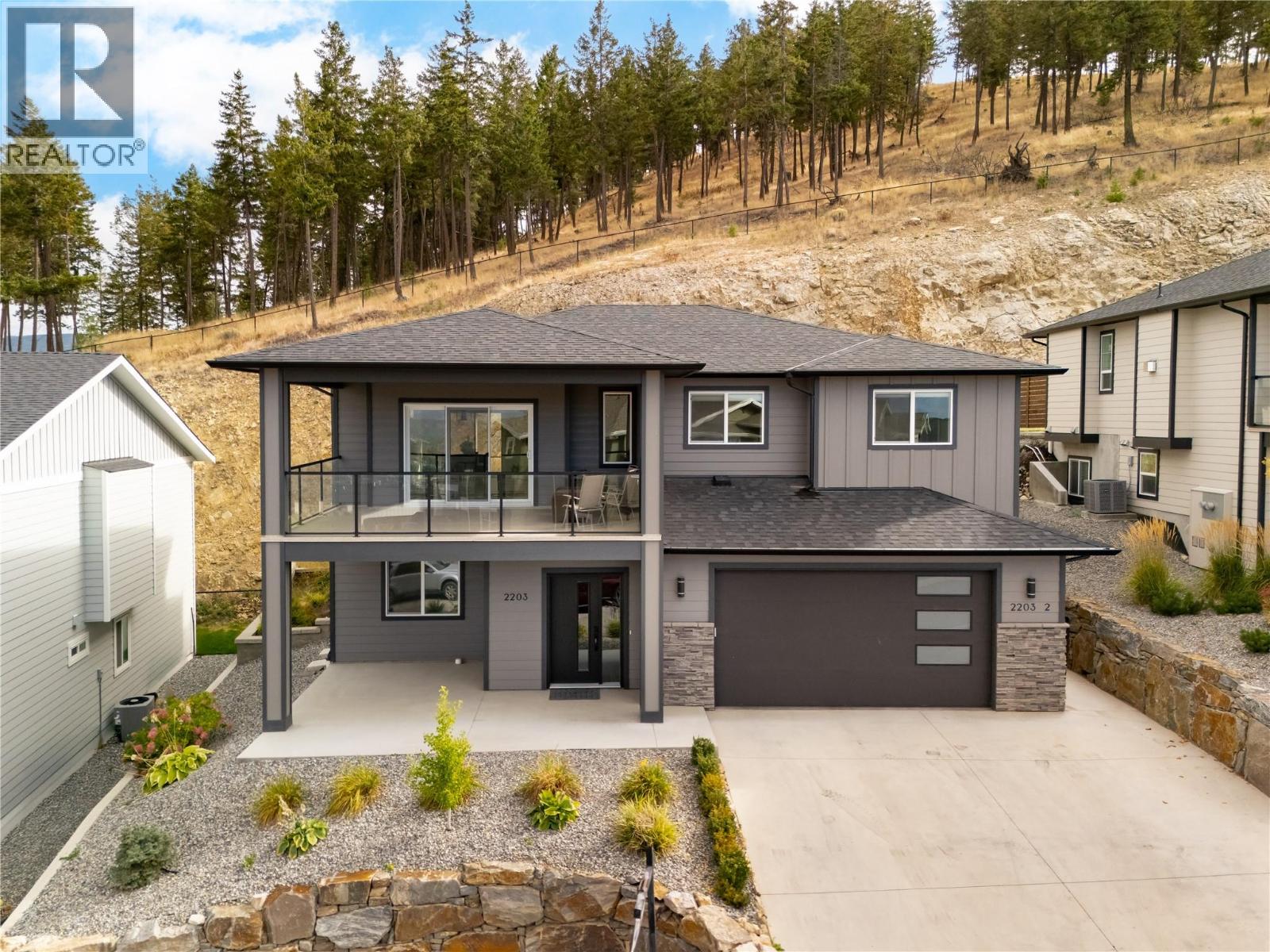 2203 Lavetta Dr, Kelowna, BC V1P 1V1
