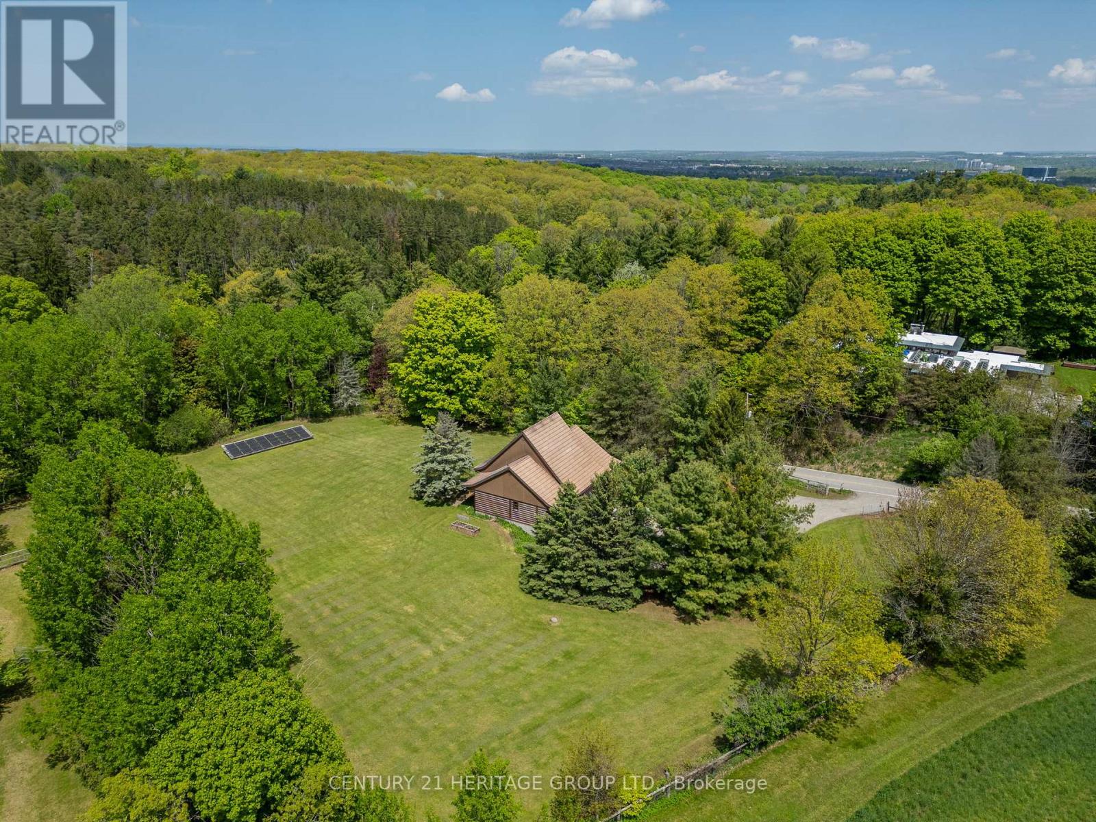 300 Old Bathurst St, King, ON L7B 1K5
