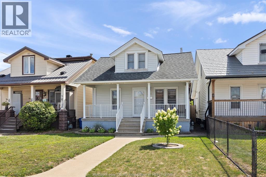 933 Hanna St E, Windsor, ON N8X 2P2