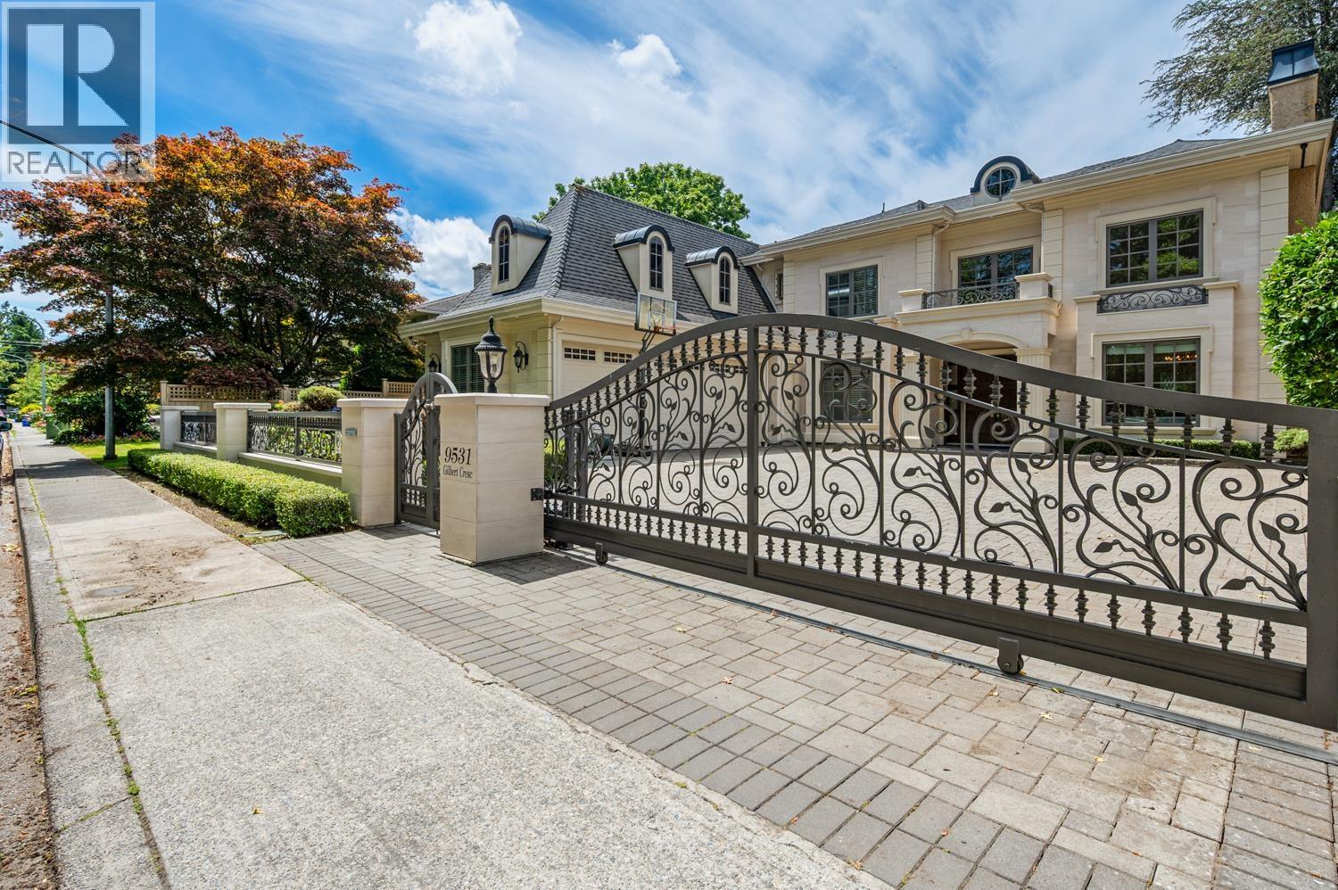 9531 Gilbert Cres, Richmond, BC V7E 1H7