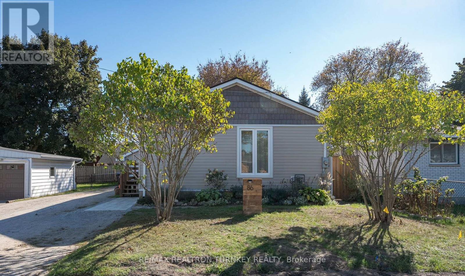 86 Simcoe St, Essa, ON L0M 1B0