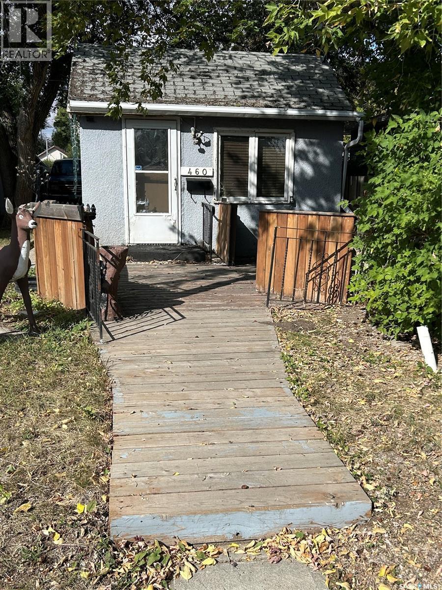 460 King St, Regina, SK S4R 4H4