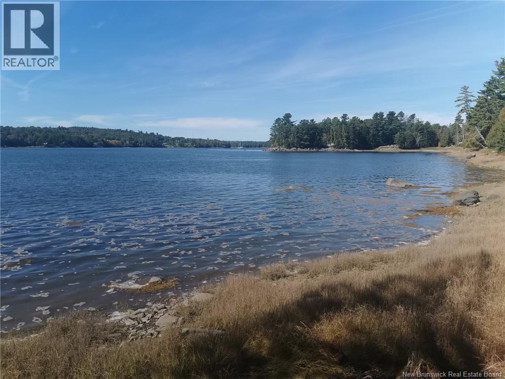 32 Moran Ln, Dufferin, NB E3L 3R4