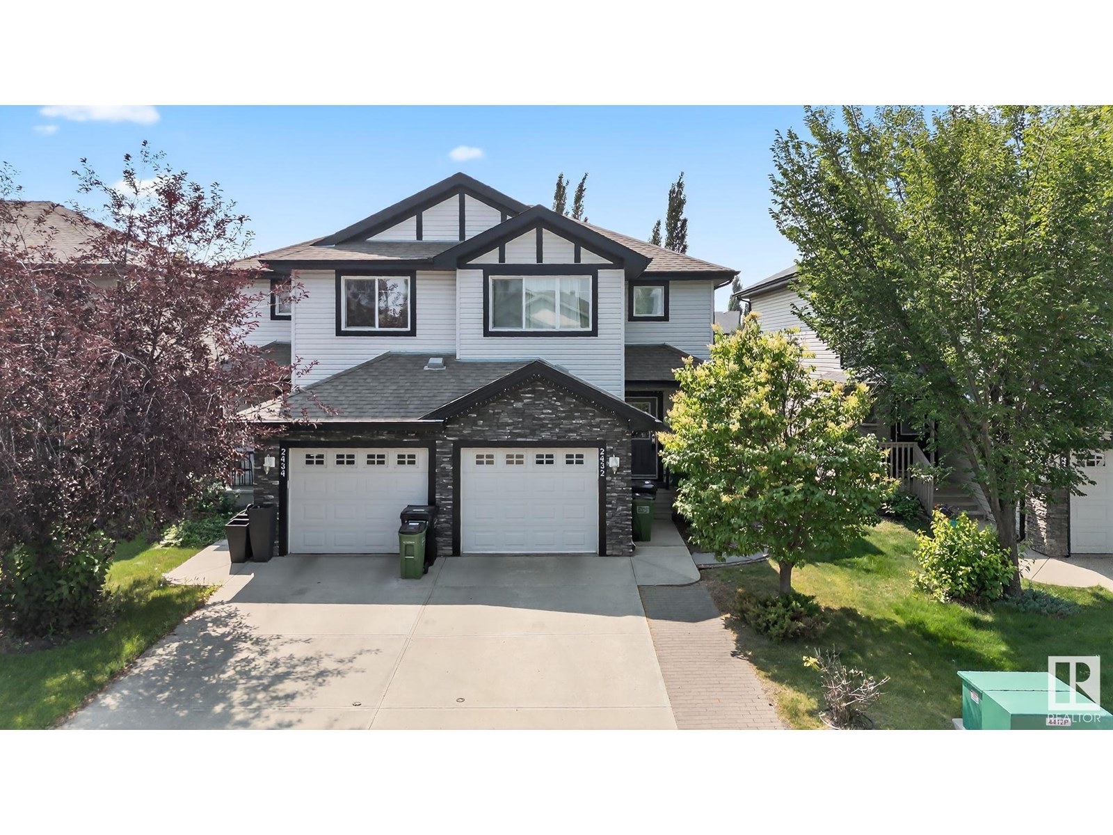 2432 Casselman Cr SW, Edmonton, AB T6W 0W2
