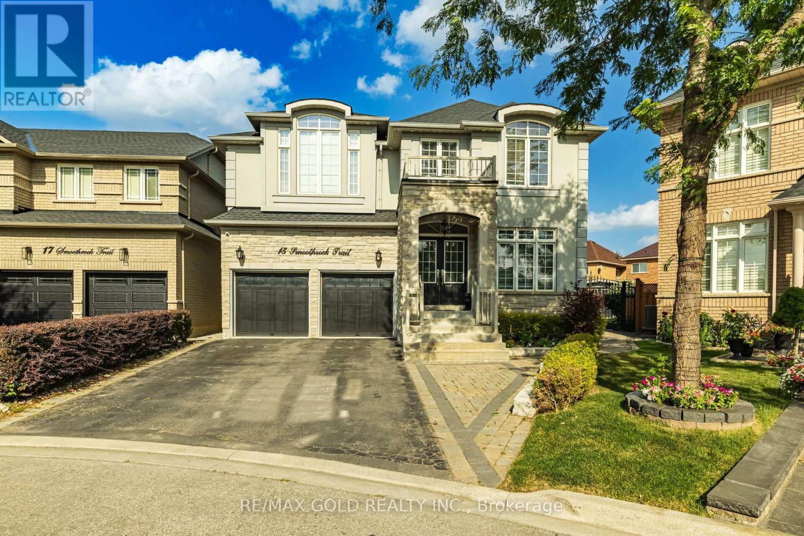 15 Smoothrock Trl, Brampton, ON L6R 0S5