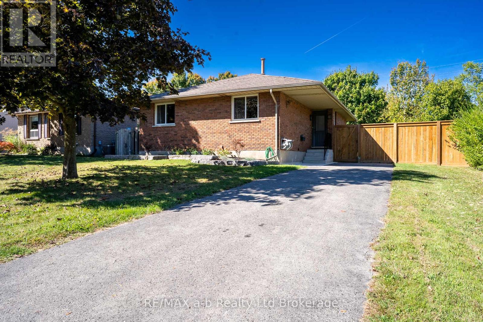 41 Trottier Dr, Tillsonburg, ON N4G 4P7