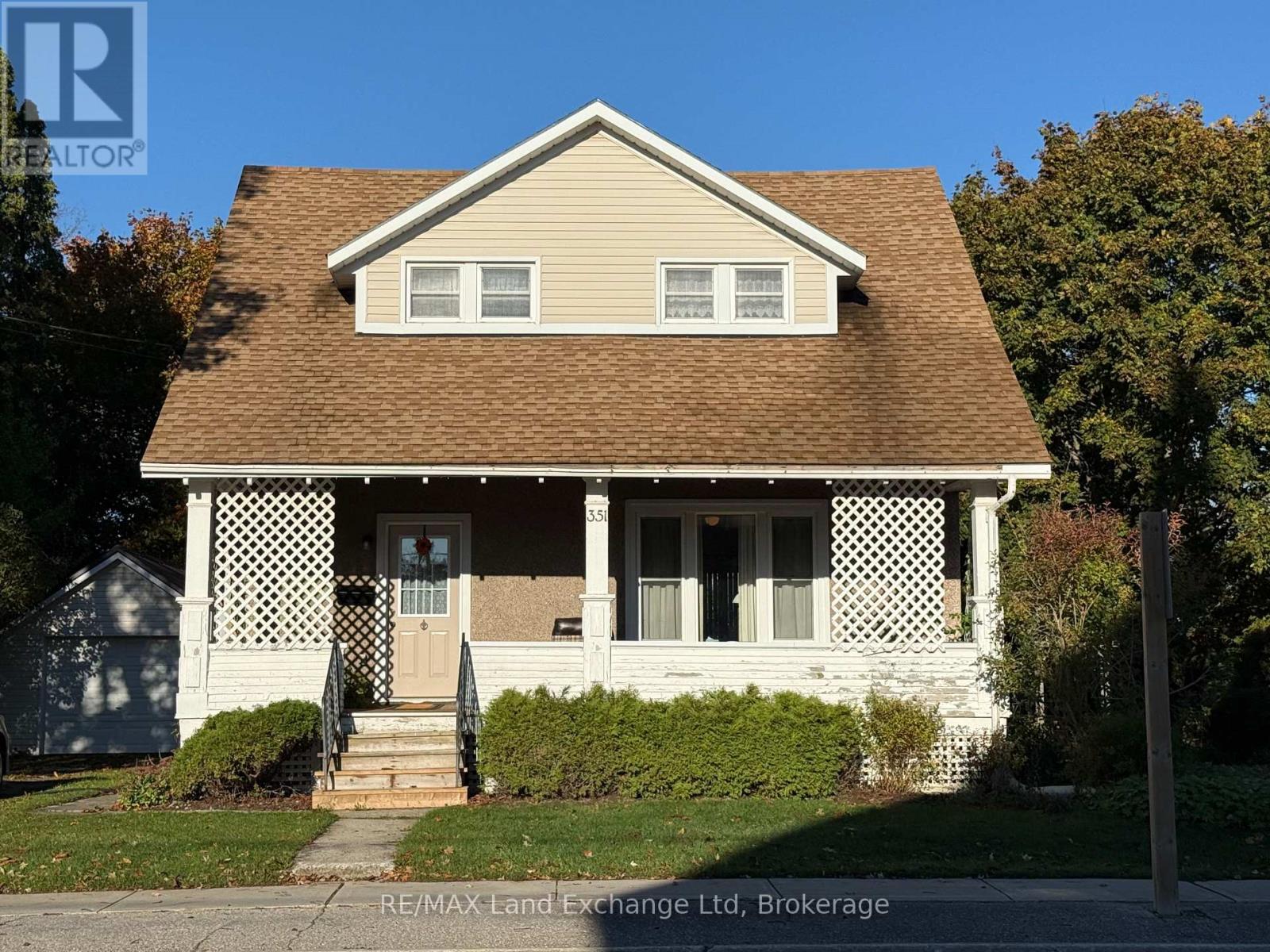 351 Queen St, North Huron, ON N0M 1H0