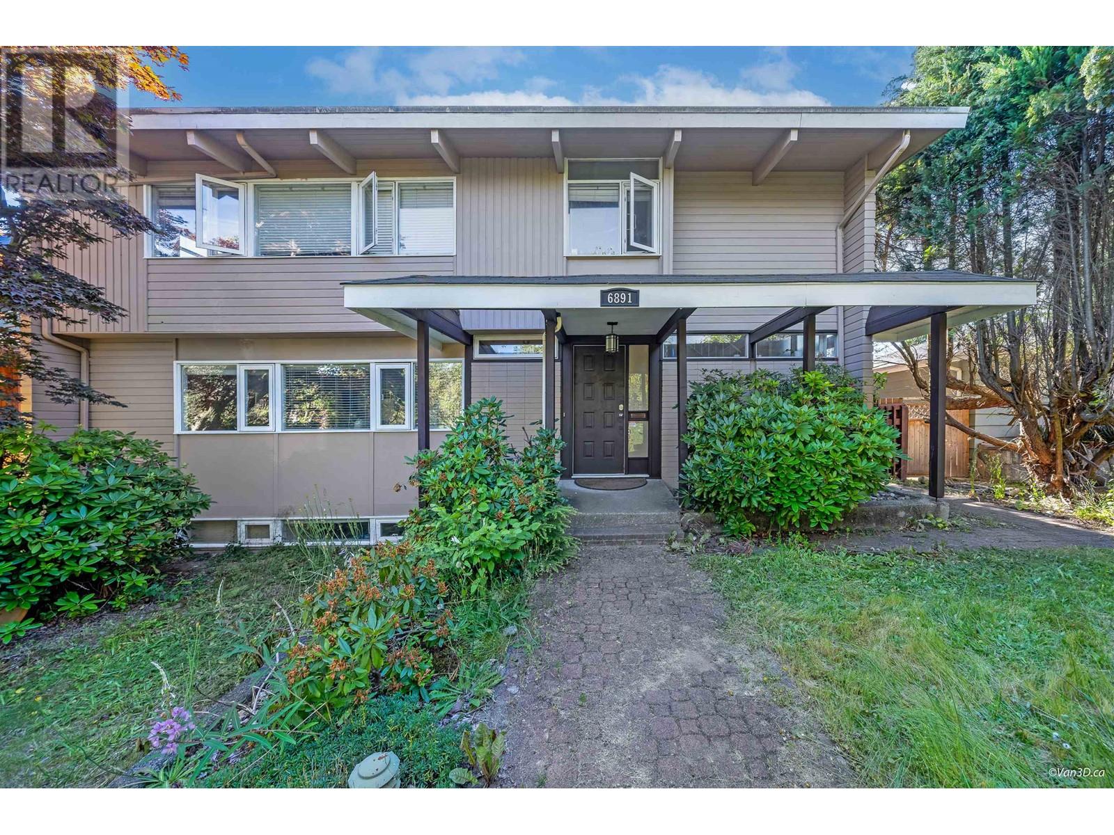 6891 Heather St, Vancouver, BC V6P 3P5