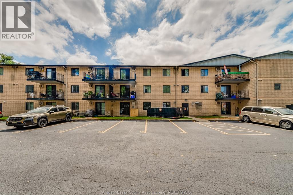 3355 Sandwich Street Unit 207 St, Windsor, ON N9C 1B2