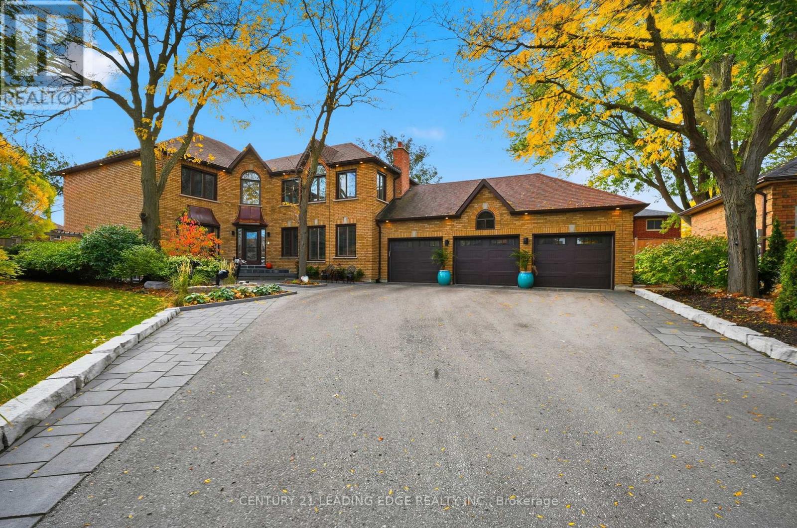 17 Celebrity Pl, Markham, ON L3P 7N6