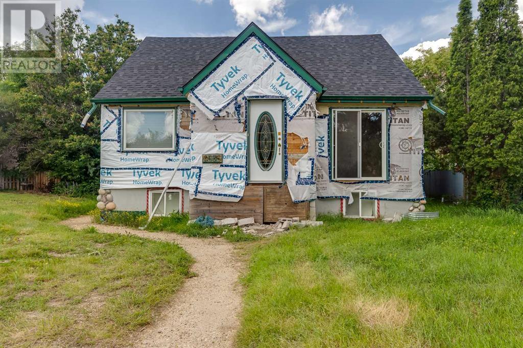 4535 Moore Cres, Red Deer, AB T4N 2M1