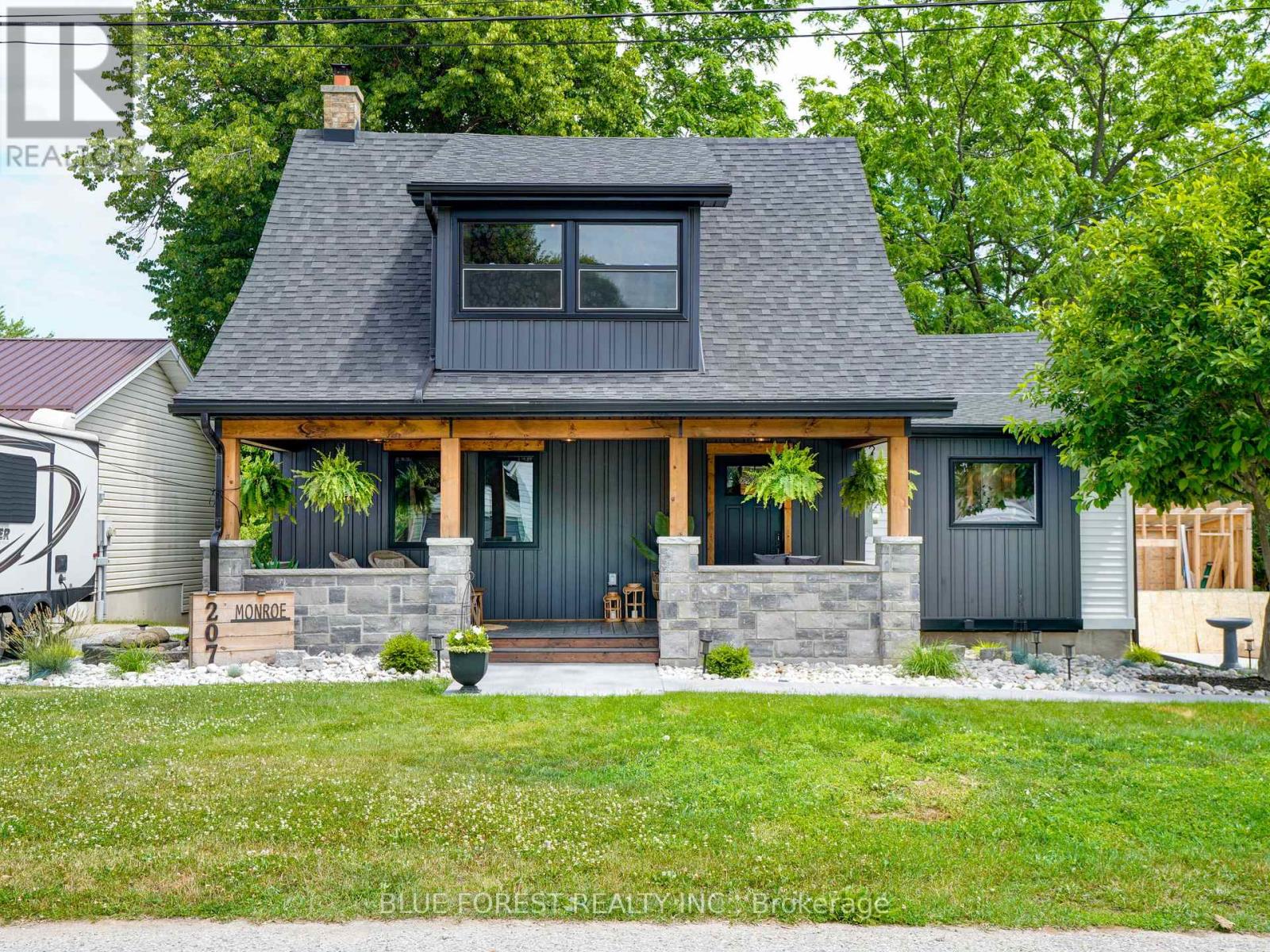 207 Monroe St, West Elgin, ON N0L 2C0