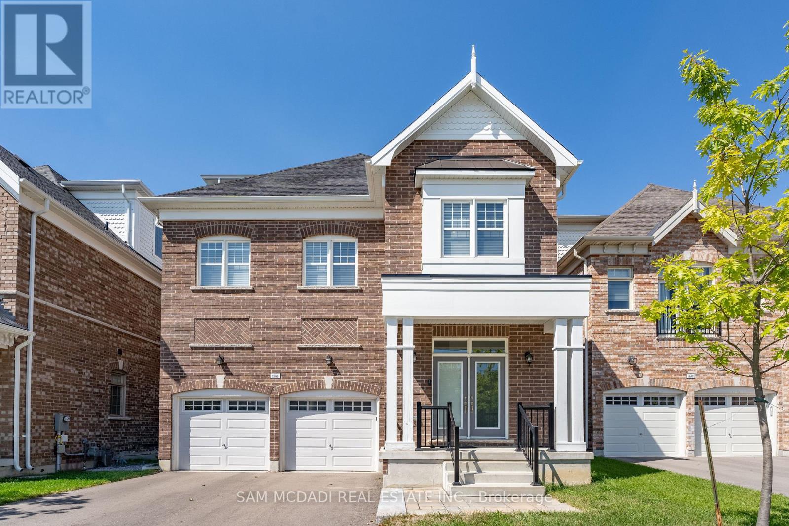 1949 Barbertown Rd, Mississauga Central Erin Mills, ON L5M 2G9