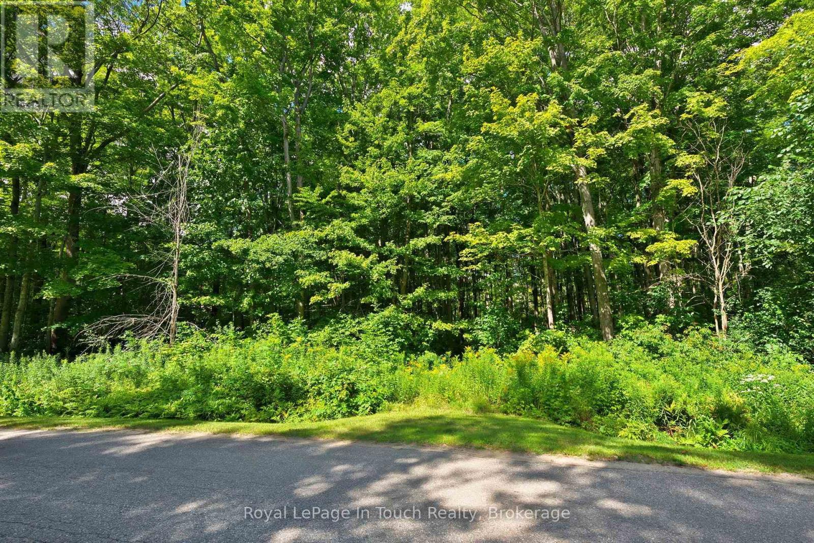 52 Copeland Creek Drive, Tiny, ON L9M 0M2