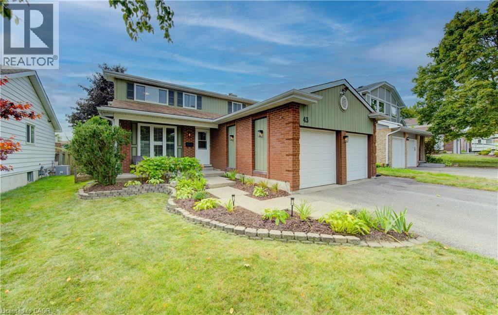 43 Winding Way, Kitchener, ON N2N 1M4