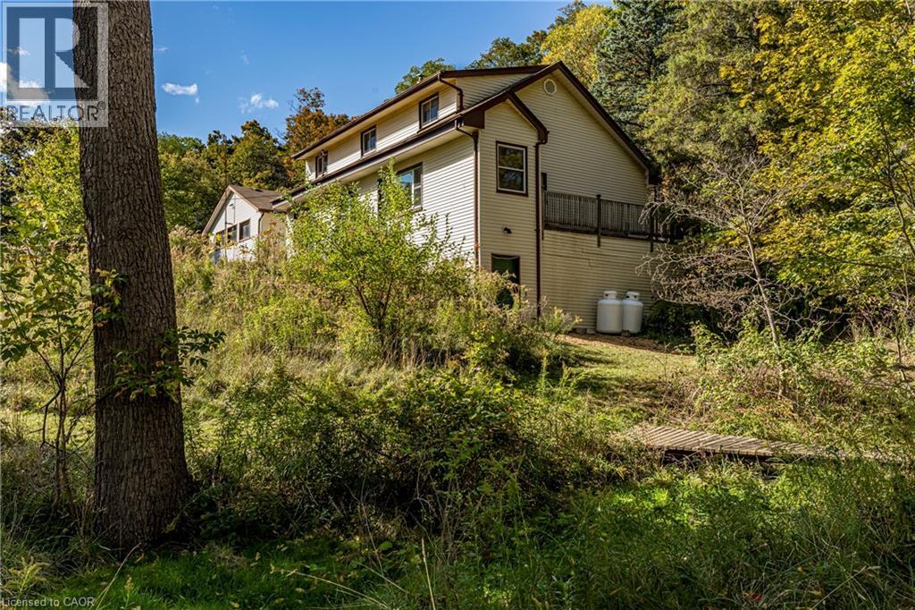 151 Patterson Rd, Hamilton, ON L9H 5V1