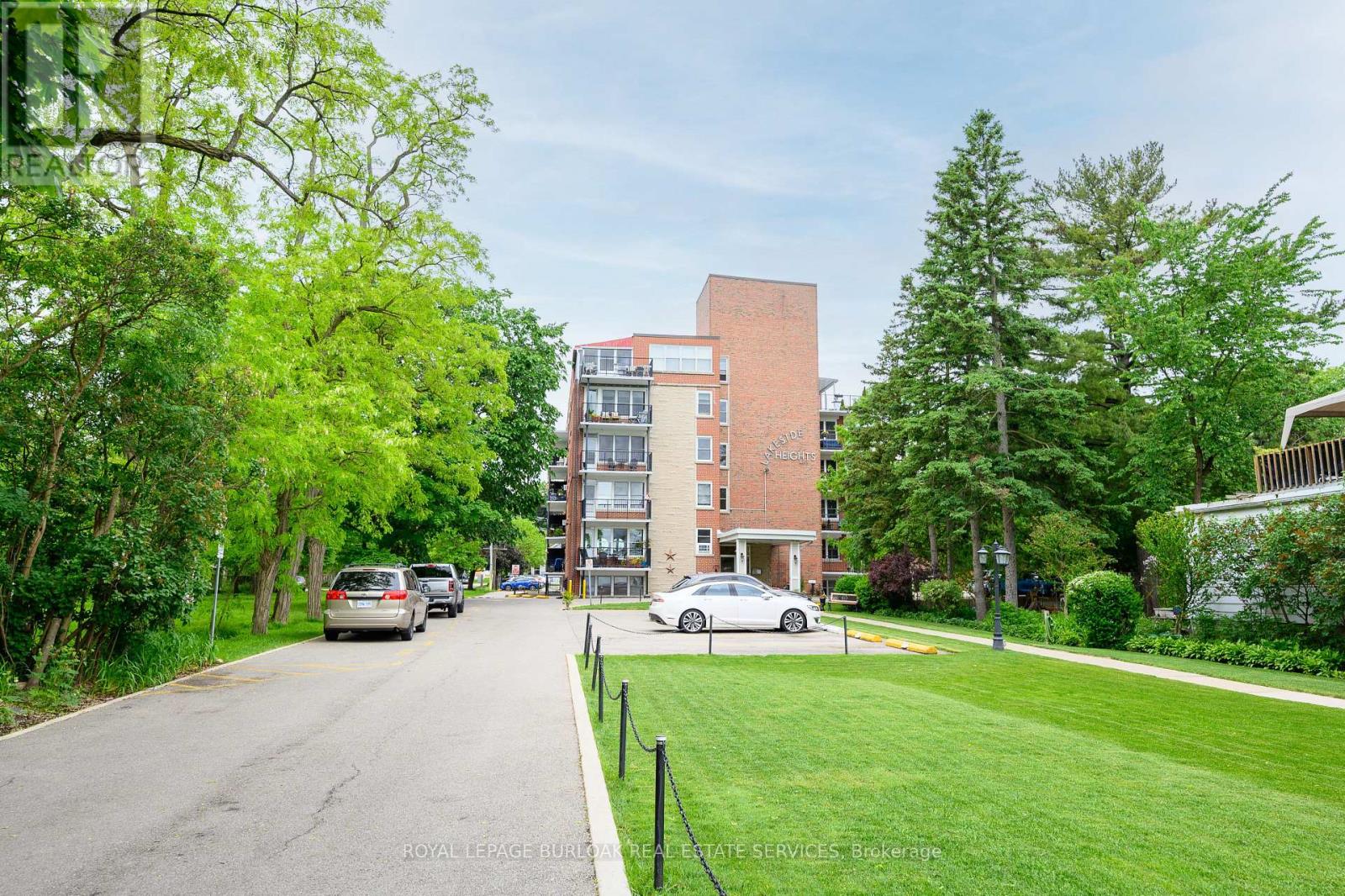 108 1377 Lakeshore Rd, Burlington, ON L7S 1B1