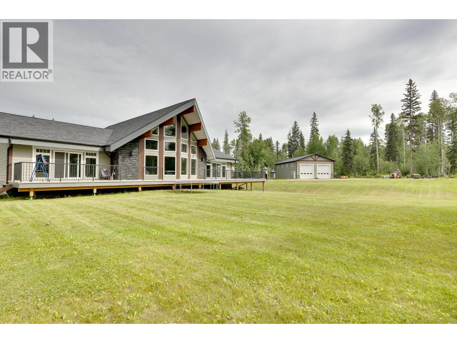 4270 Vista Rd, Prince George, BC V2K 5S2