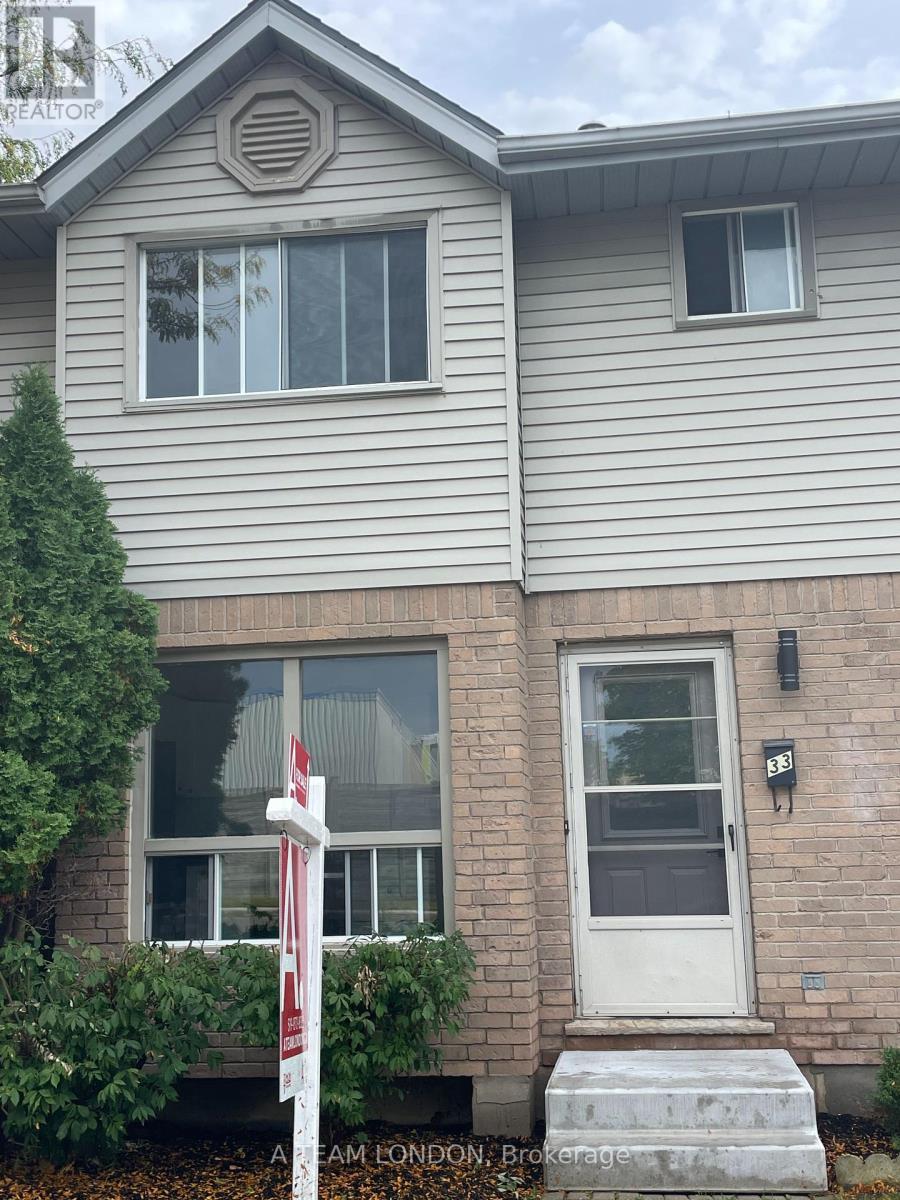 33 35 Waterman Ave, London, ON N6C 5T7