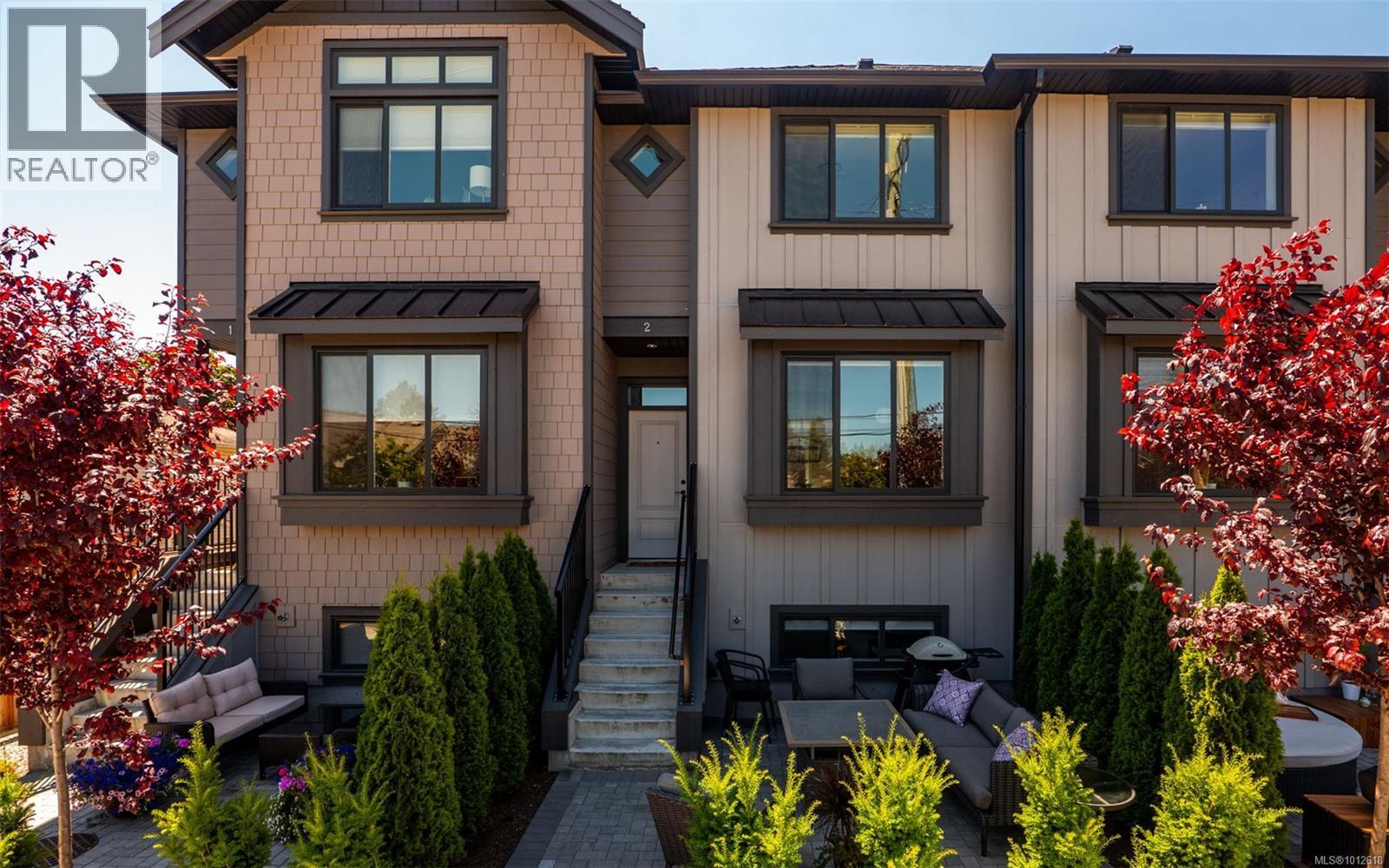 10474 Resthaven Dr Unit 2 Dr, Sidney, BC V8L 3H7