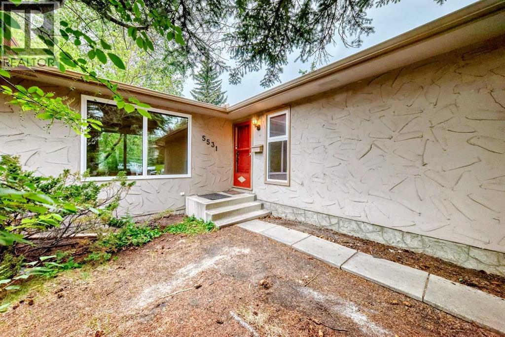 5531 Dalhart Hl NW, Calgary, AB T3A 1S8