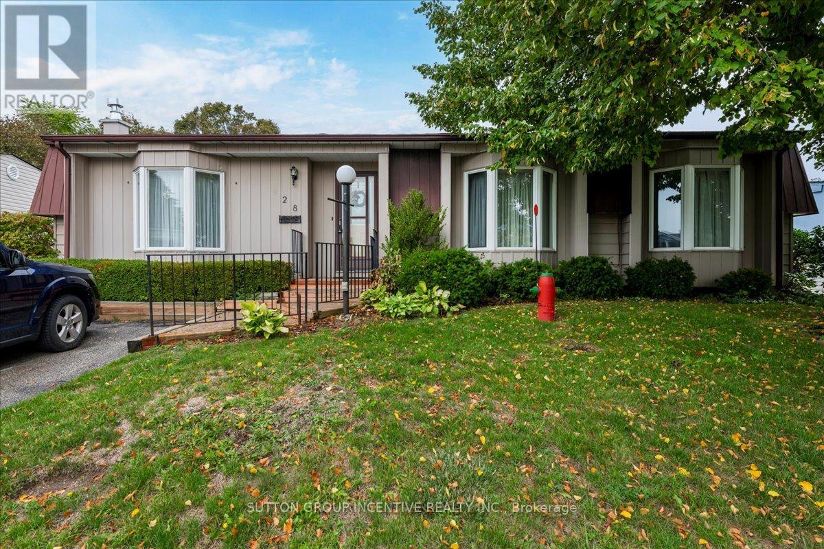 28 Linden Ln, Innisfil, ON L9S 1N8