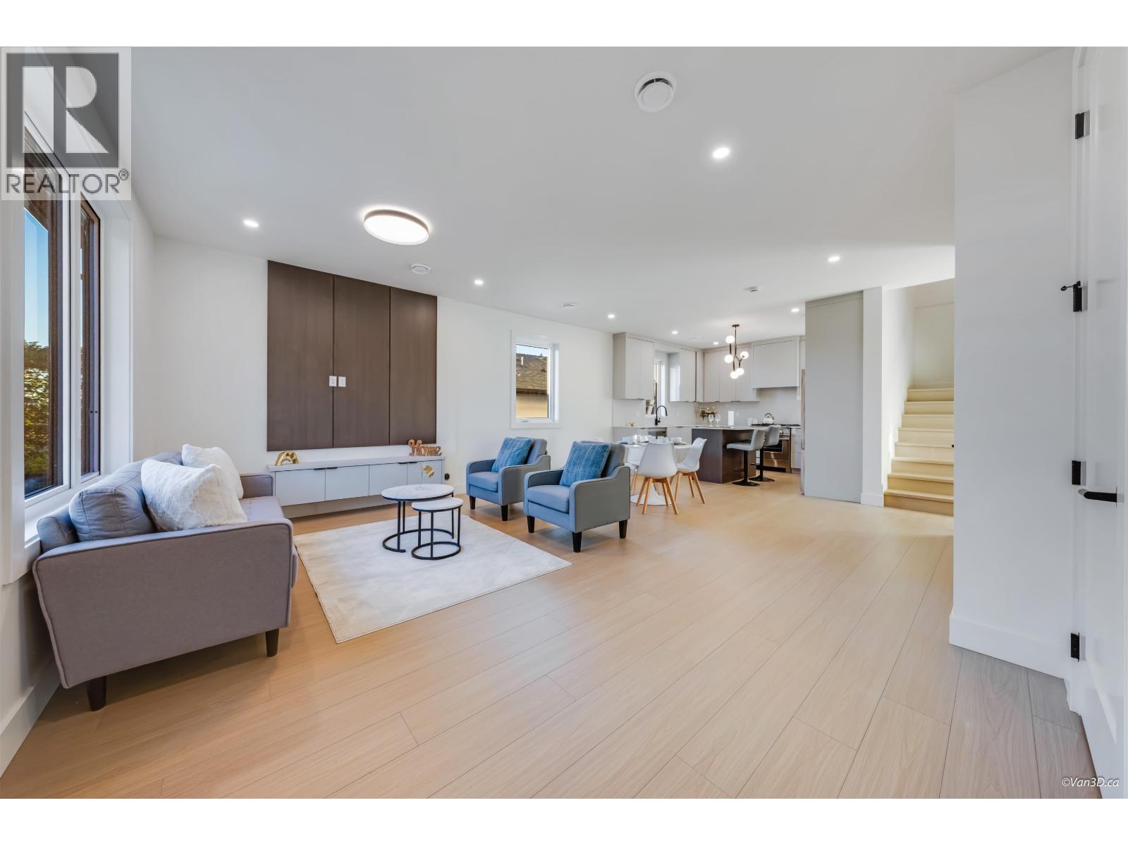 4211 Graveley Street Unit 3, Burnaby, BC V5C 3T7