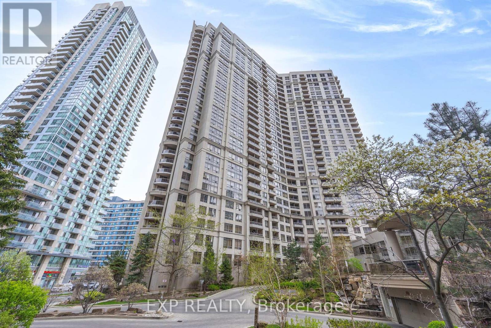 1202 3880 Duke Of York Blvd, Mississauga, ON L5B 4M7
