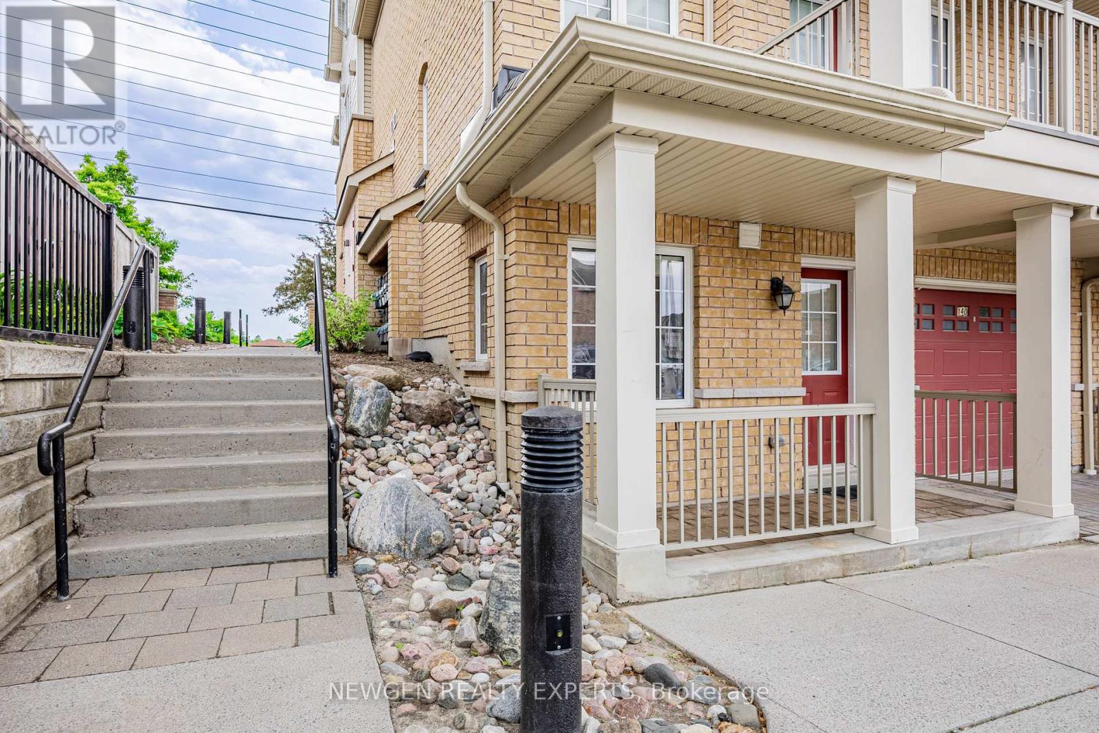 82 Abela Ln, Ajax, ON L1T 0C1