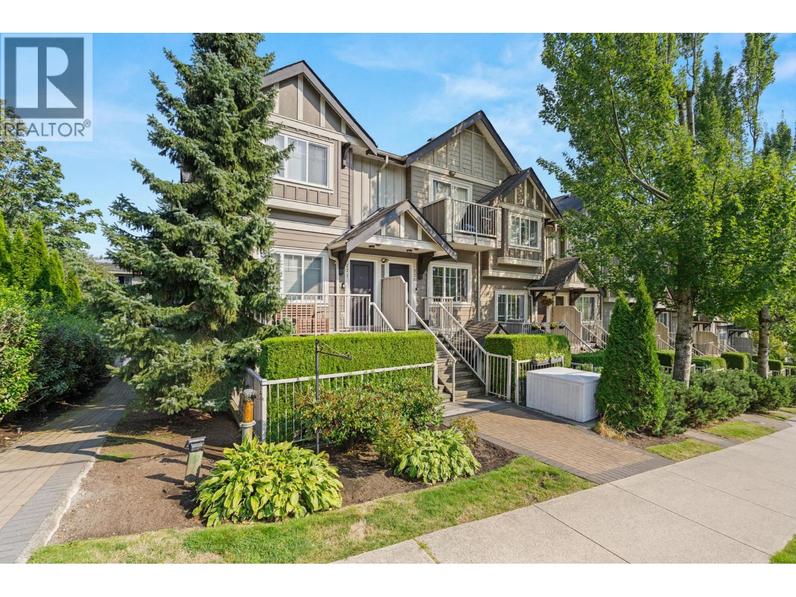 368 Ellesmere Avenue Unit 228, Burnaby, BC V5B 3S9