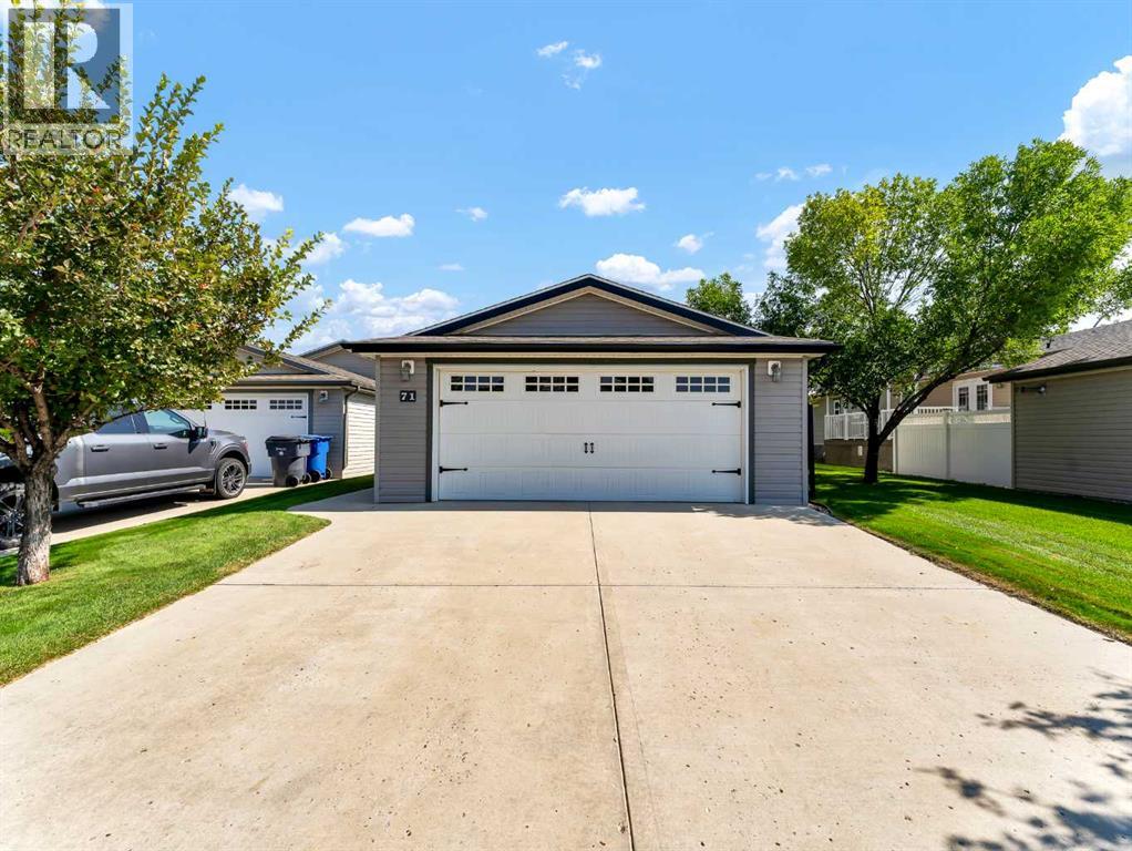 71 Timothy Way SE, Medicine Hat, AB T1B 0M7