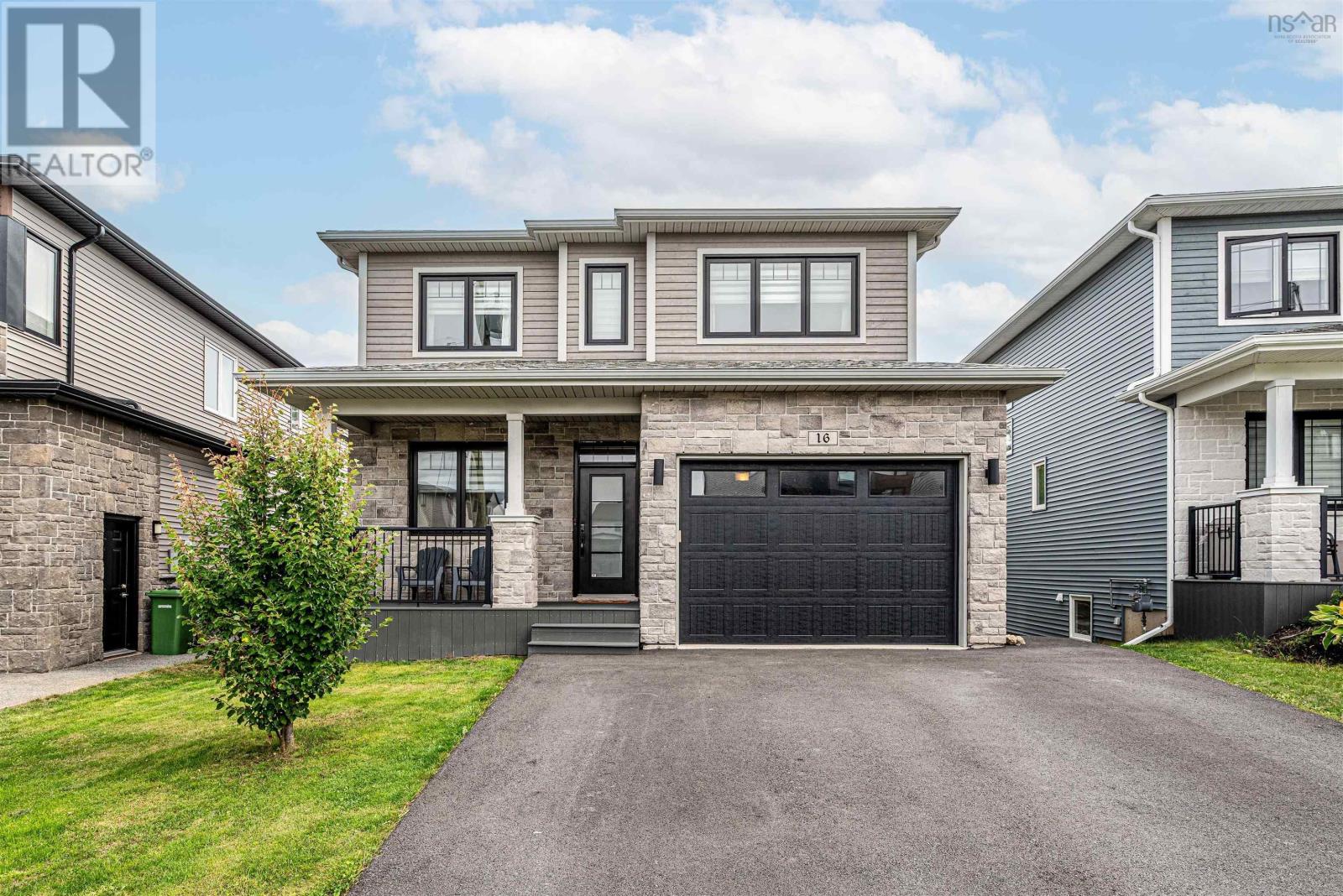 16 Shirley Elliot Ct, Bedford, NS B4B 0Z8