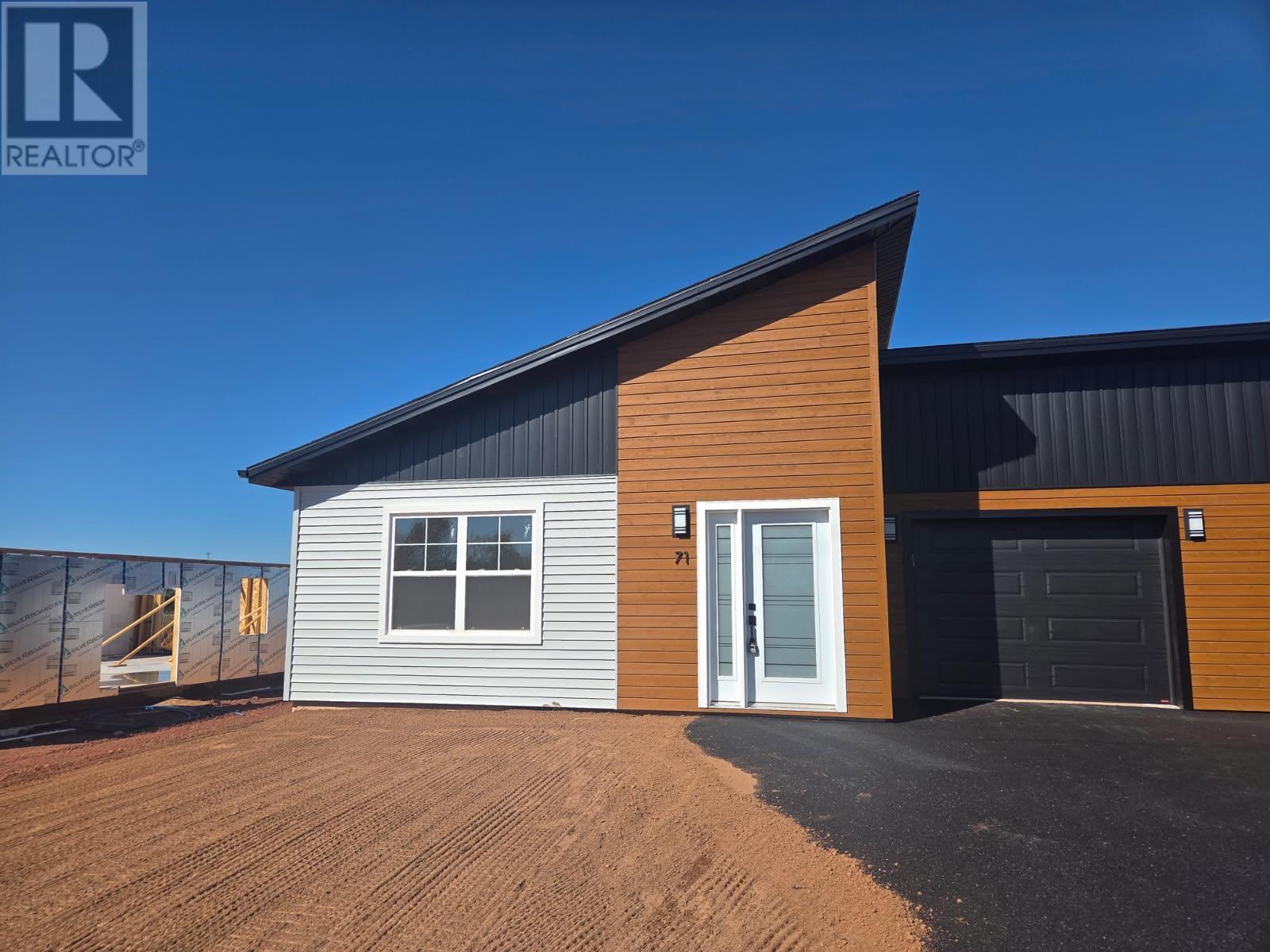 71 Aiden St, West Royalty, PE C1E 3J4