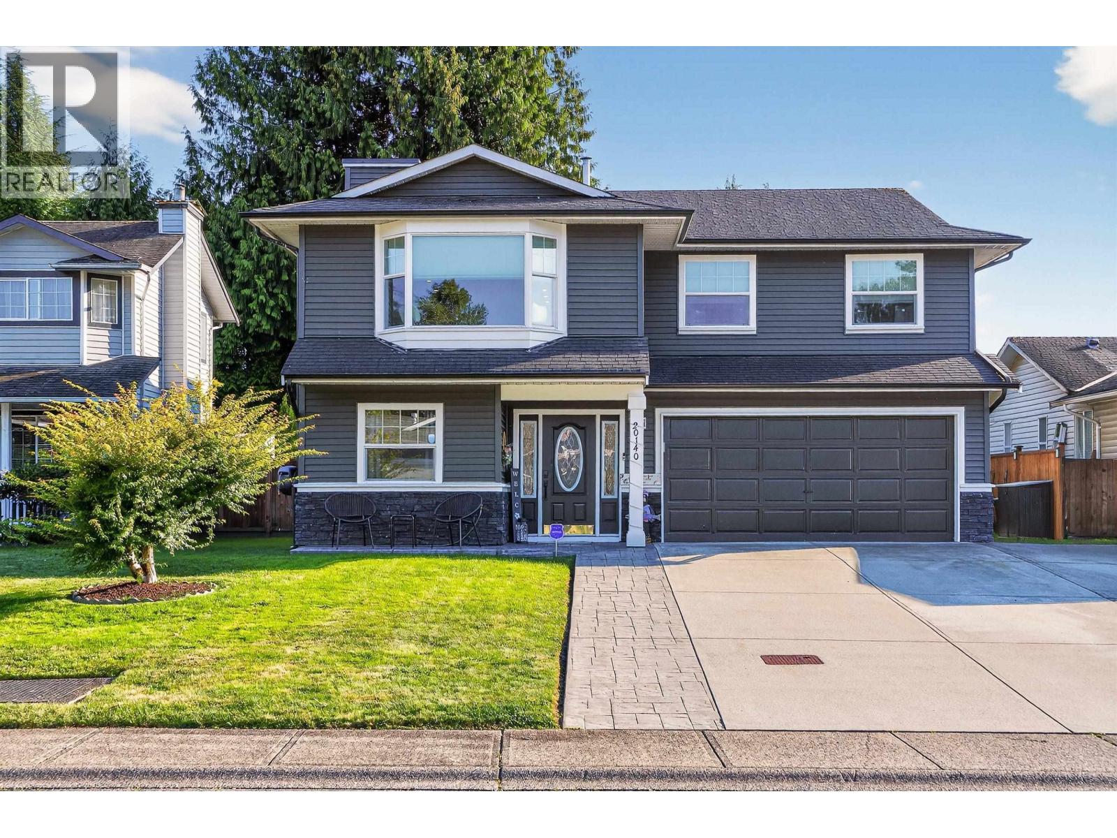 20140 Bruce Ave, Maple Ridge, BC V2X 8Y4