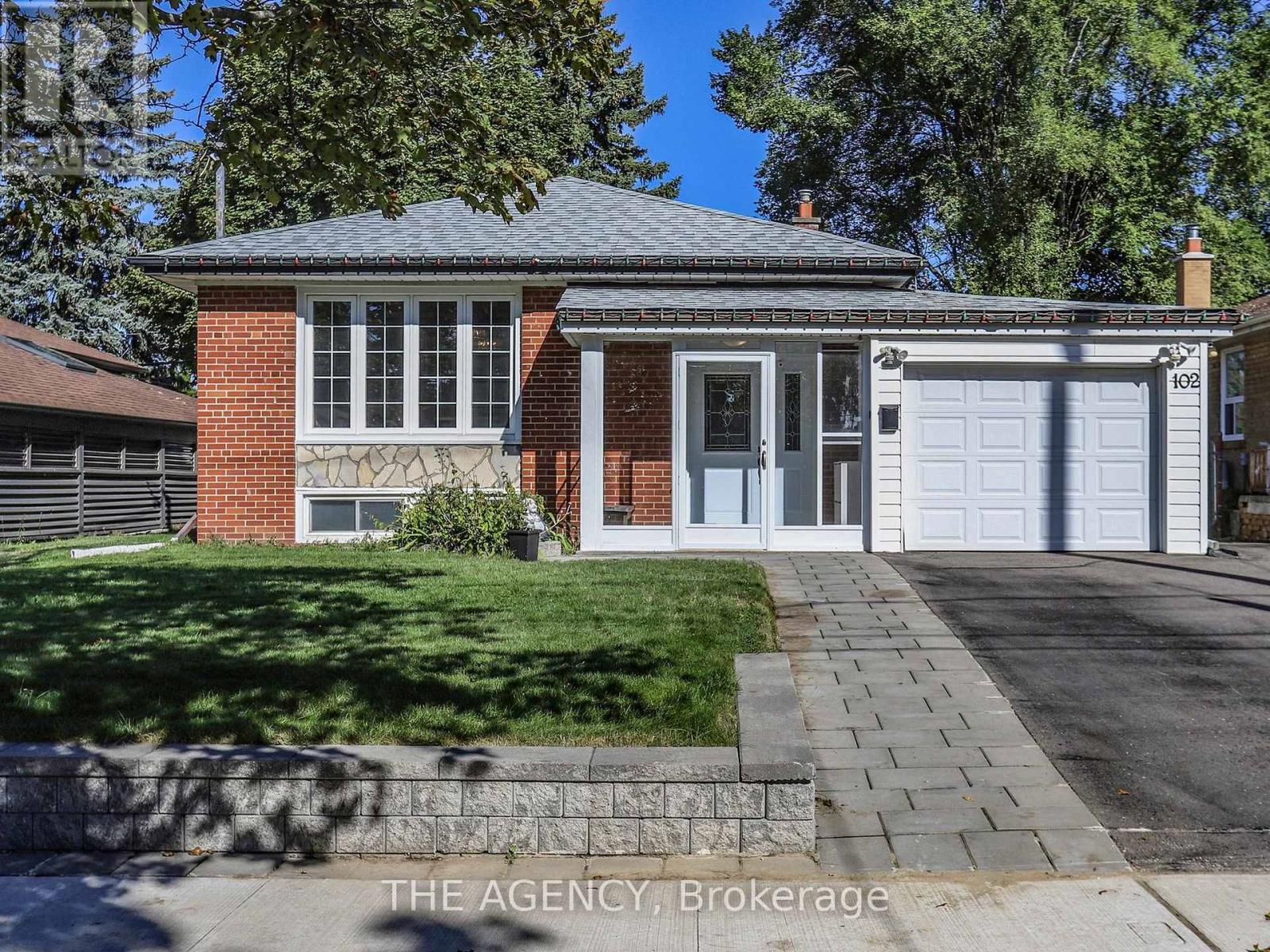 102 Meldazy Dr, Toronto, ON M1P 4G3