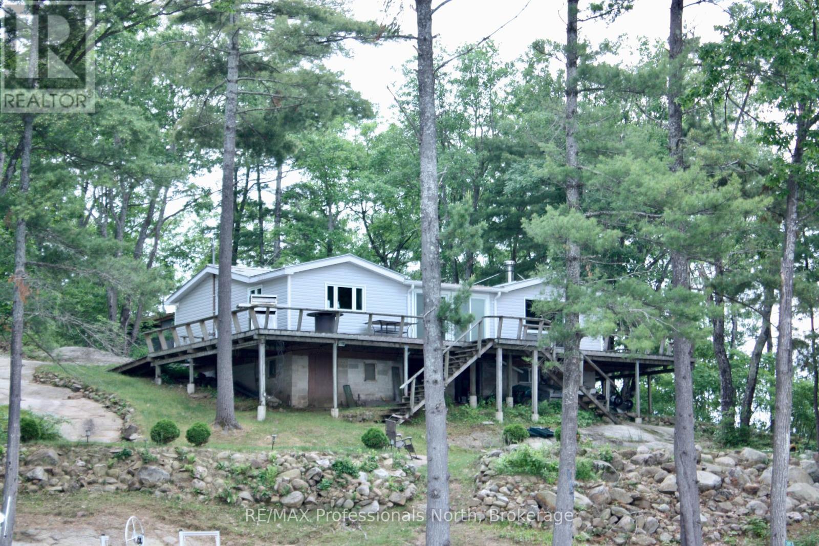 385 Island 38, Havelock-belmont-methuen, ON K0L 2H0