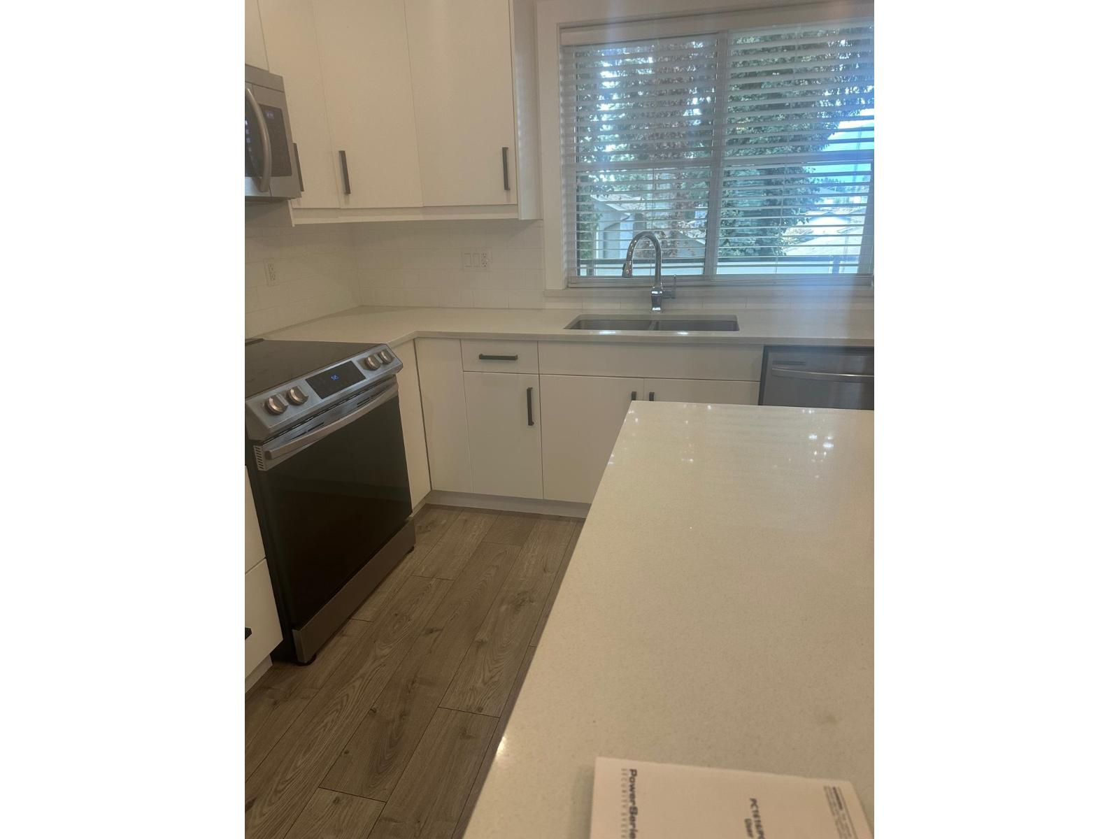 45608 Bernard Avenuechilliwack Proper West Unit 6, Chilliwack, BC V2P 1H8