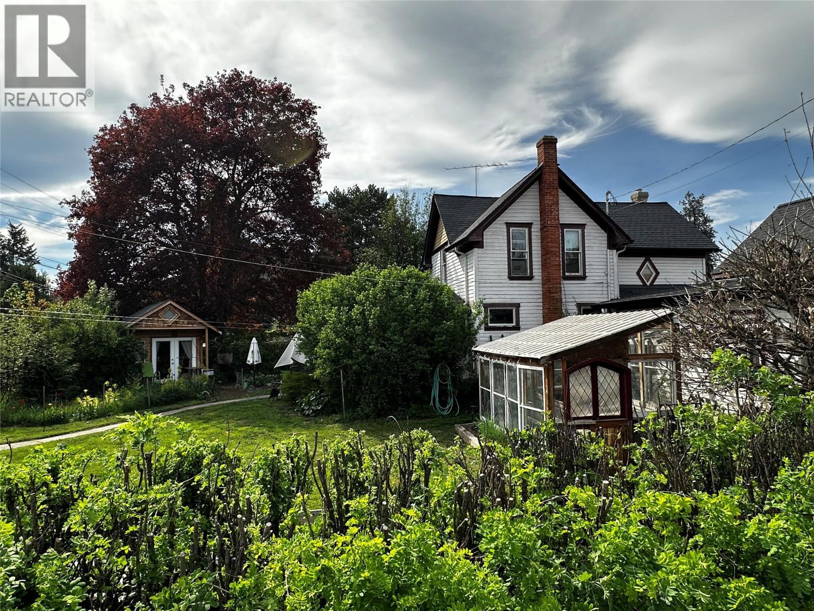 3720 Wood Ave, Armstrong, BC V0E 1B4