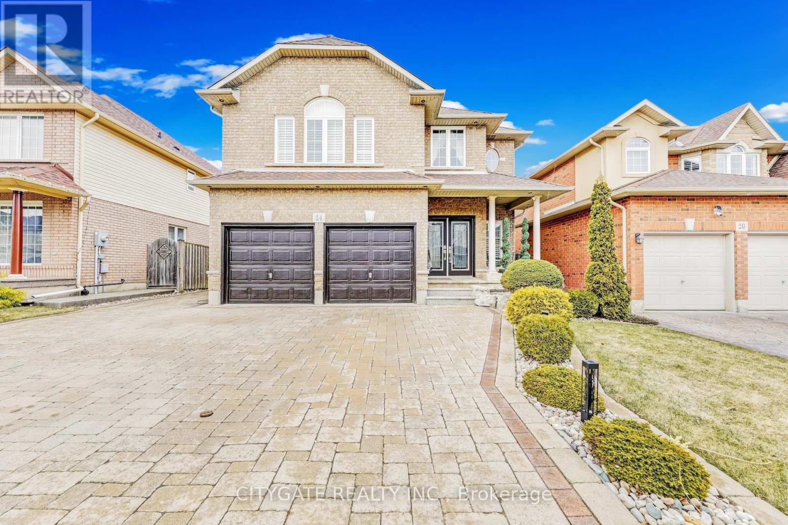 24 Simpson Ave, Hamilton, ON L0R 1P0