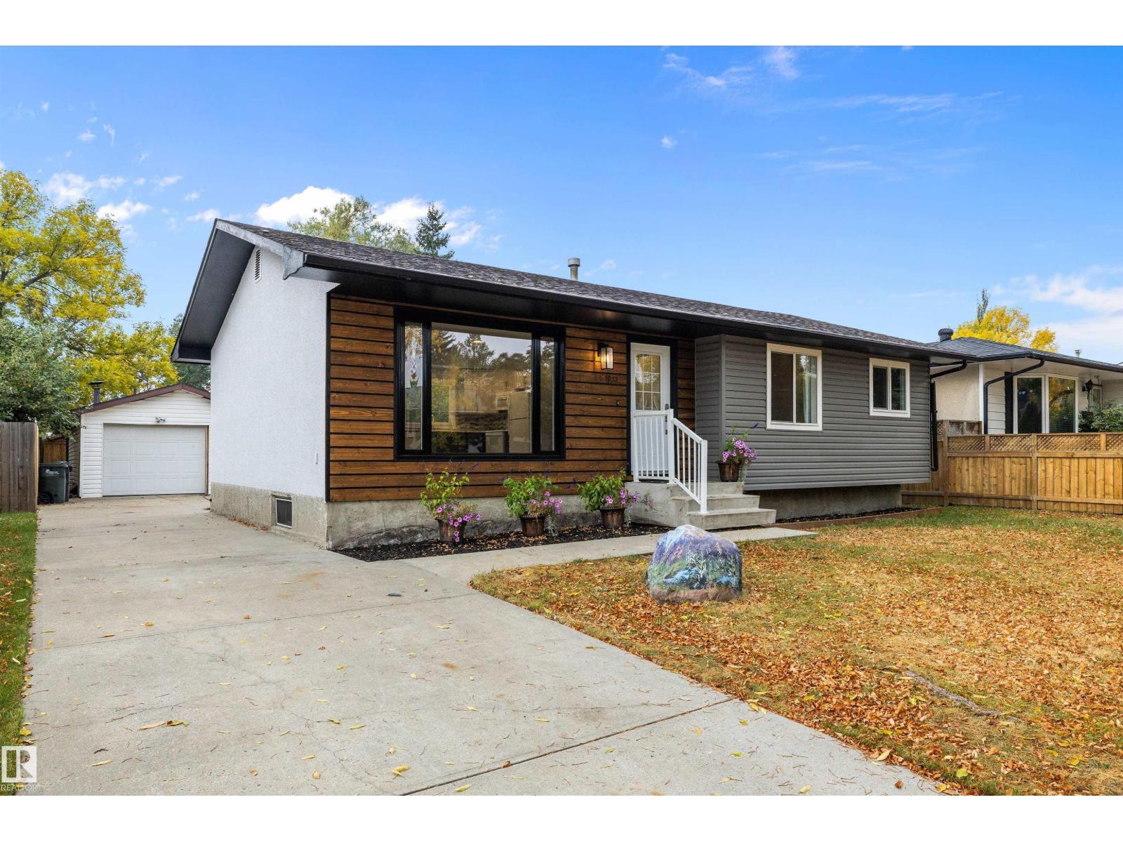 1032 Mony Penny Cr, Sherwood Park, AB T8A 1C3