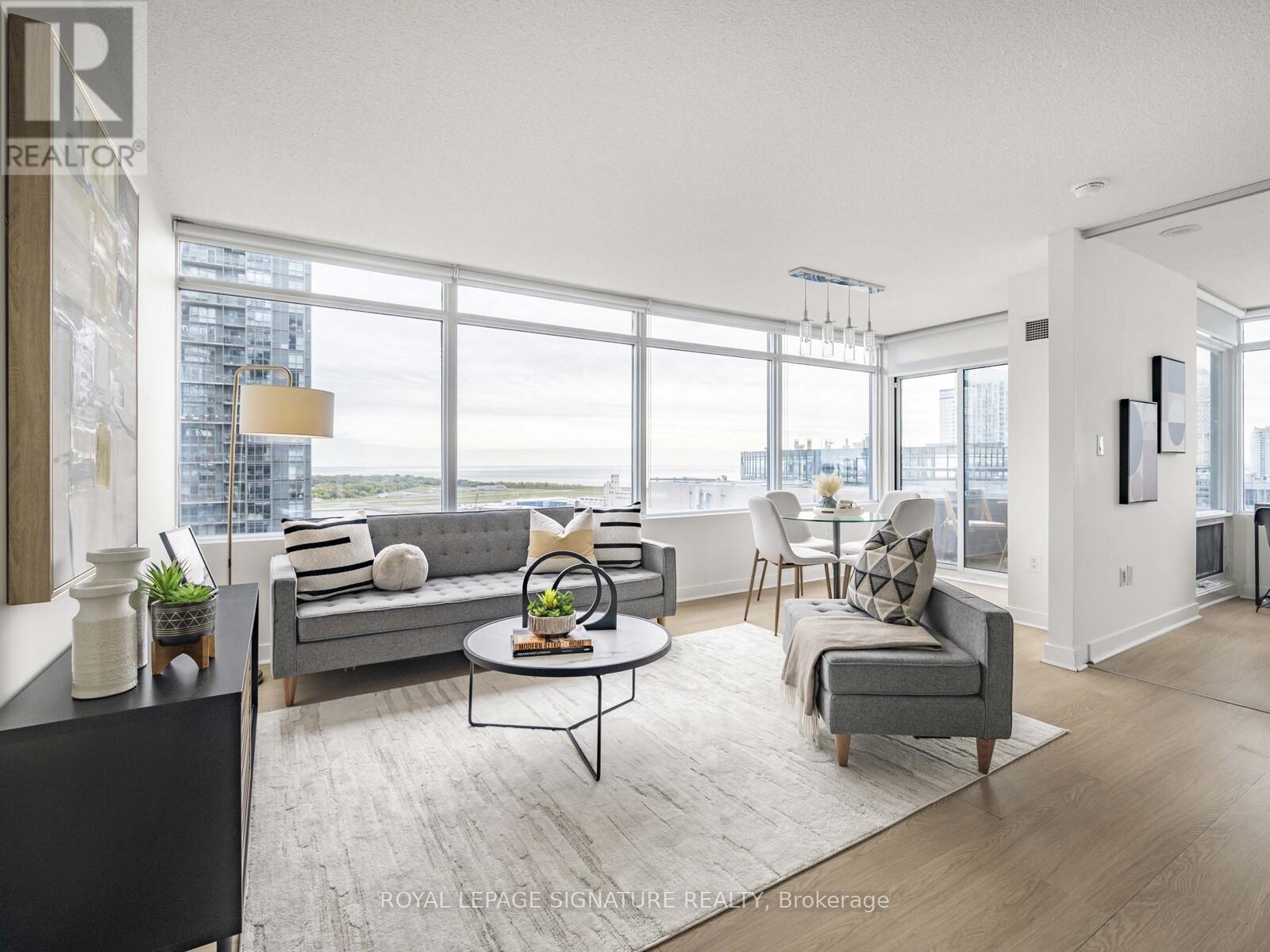 2709 25 Telegram Mews, Toronto, ON M5V 3Z1